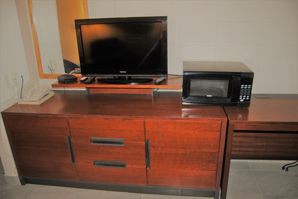 Derrick Motel Эдмонтон Экстерьер фото